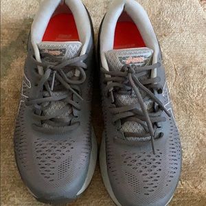 ASICS  Running shoes. Size7